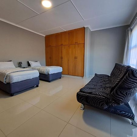 Rocky Hills Guesthouse Piet Retief Buitenkant foto
