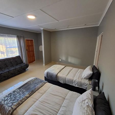 Rocky Hills Guesthouse Piet Retief Buitenkant foto
