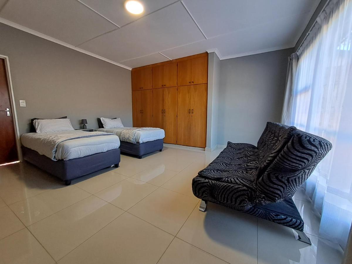 Rocky Hills Guesthouse Piet Retief Buitenkant foto