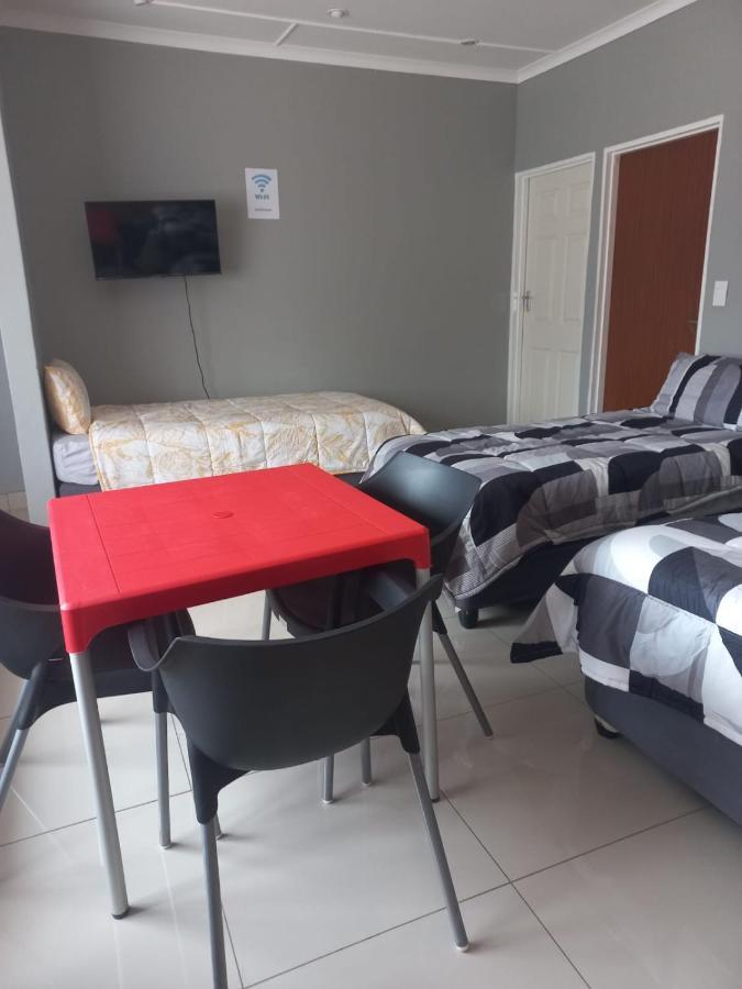 Rocky Hills Guesthouse Piet Retief Buitenkant foto