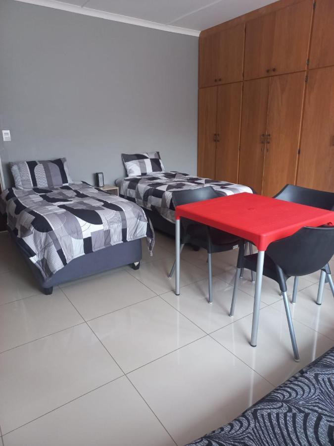Rocky Hills Guesthouse Piet Retief Buitenkant foto