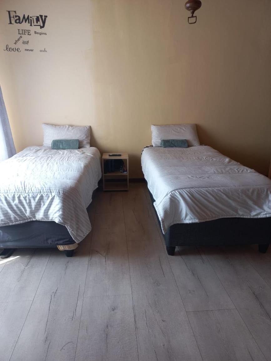 Rocky Hills Guesthouse Piet Retief Buitenkant foto