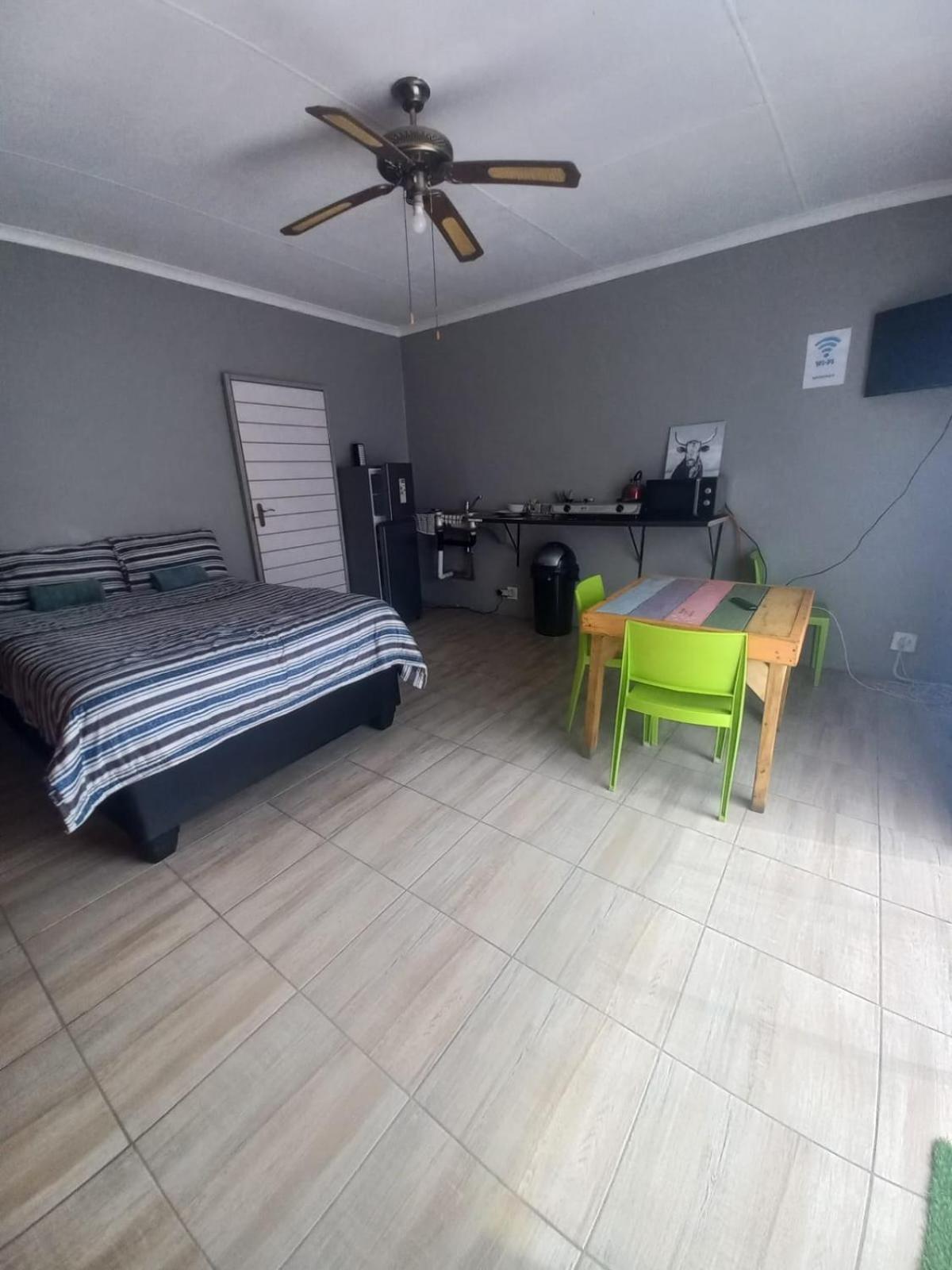 Rocky Hills Guesthouse Piet Retief Buitenkant foto