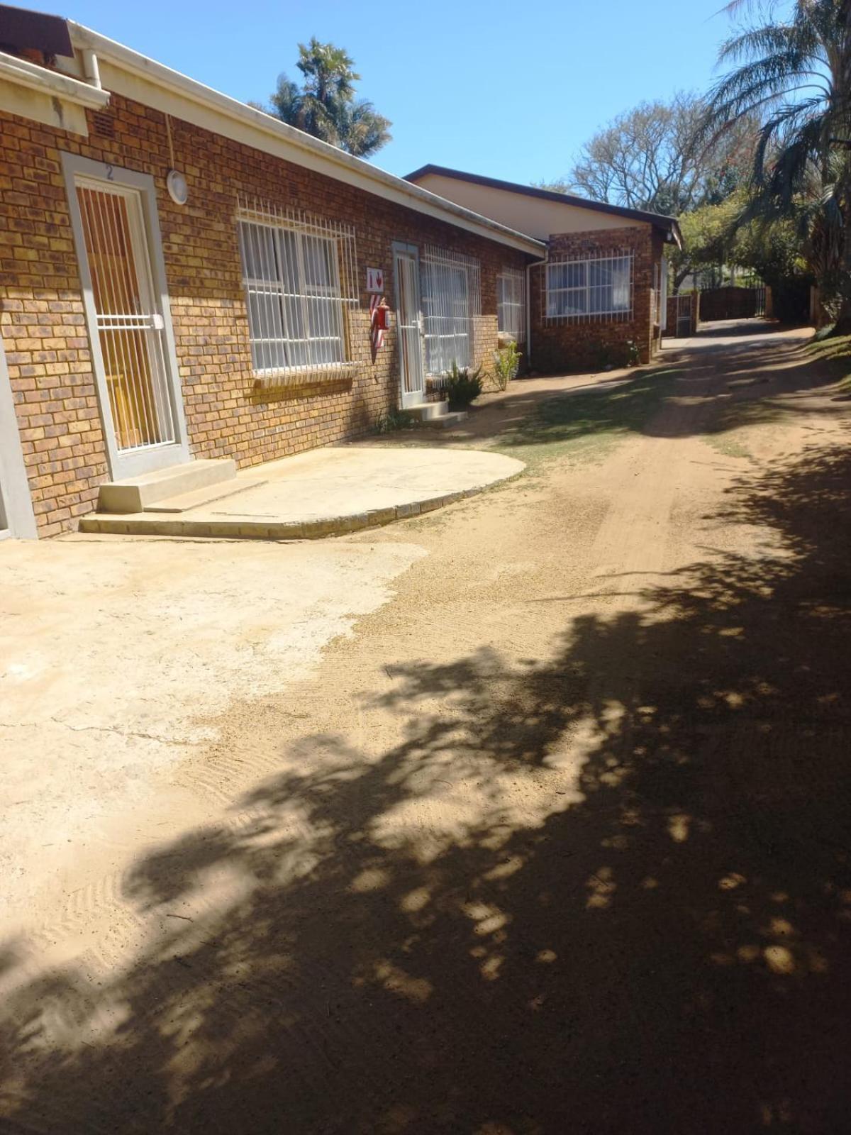 Rocky Hills Guesthouse Piet Retief Buitenkant foto