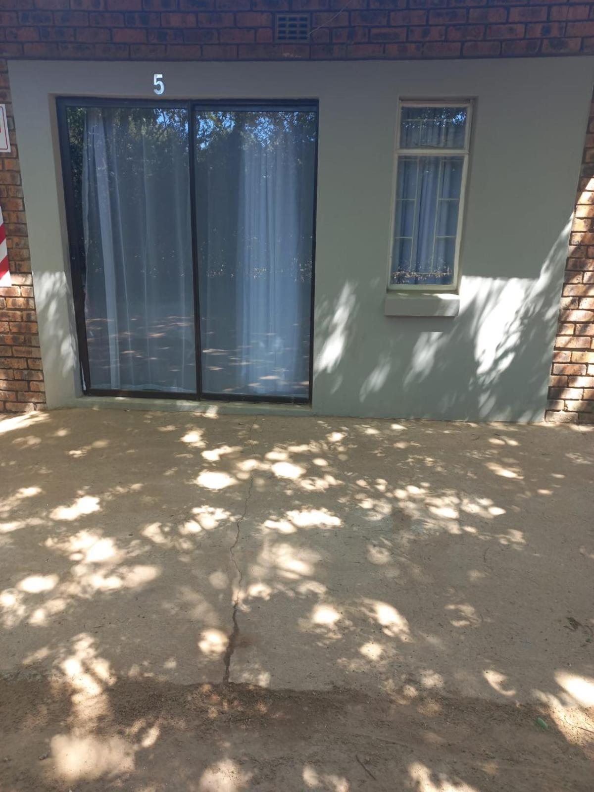 Rocky Hills Guesthouse Piet Retief Buitenkant foto