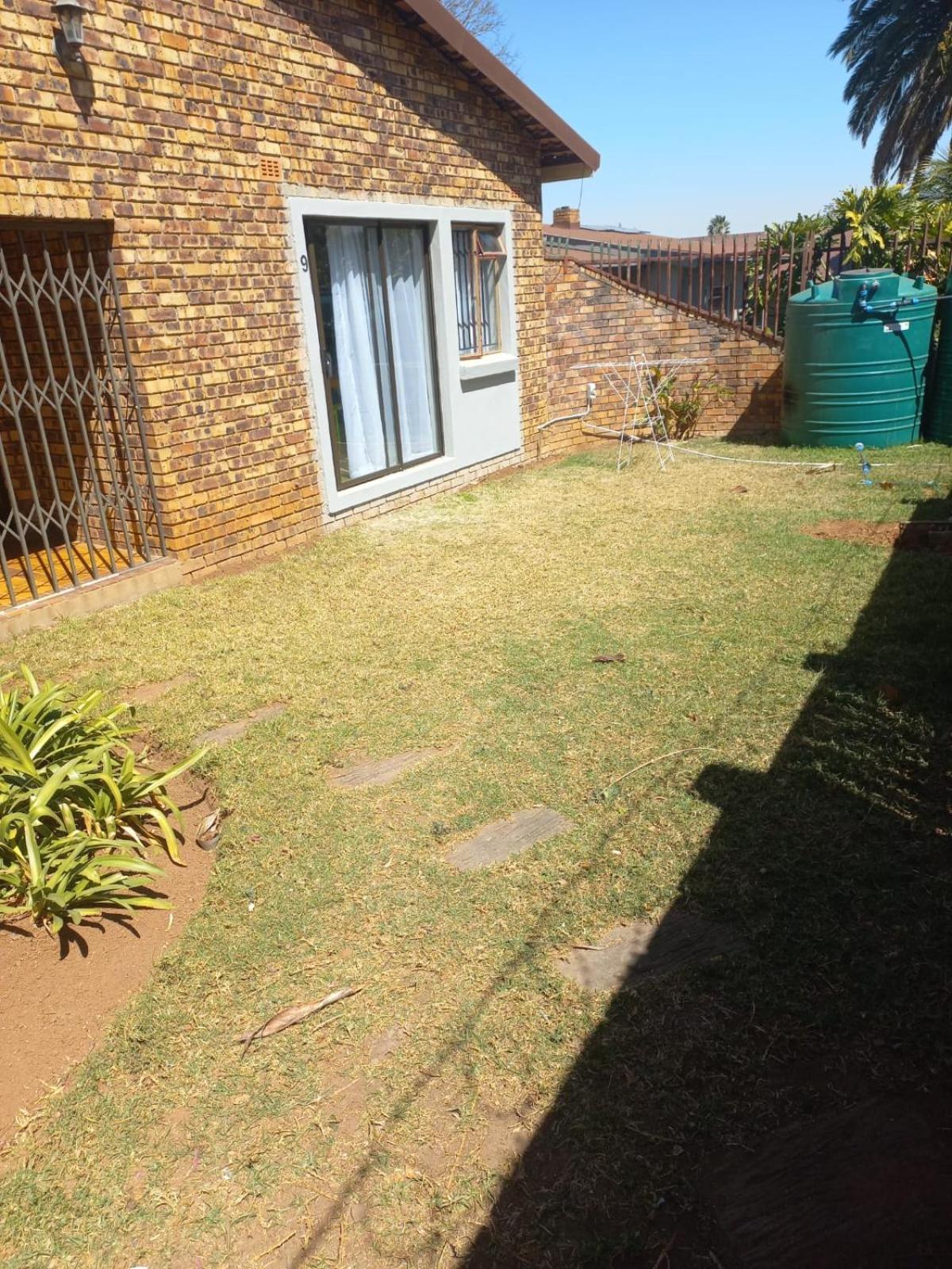 Rocky Hills Guesthouse Piet Retief Buitenkant foto
